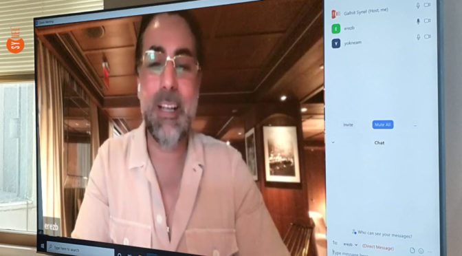 ארז בוגנים בהרמת כוסית פסח